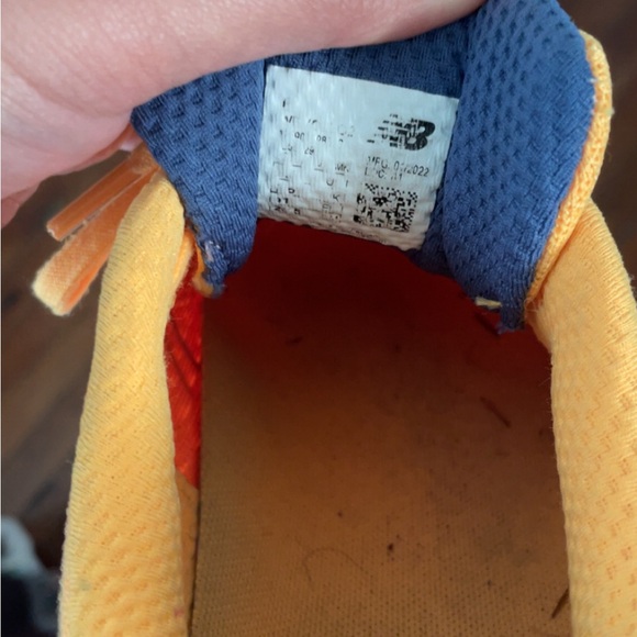 New Balance Orange Sneakers Sleek Modern Design - Picture 3 of 4